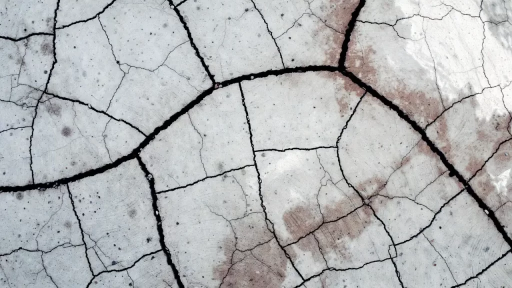 concrete cracks